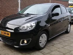 Zwart Gebruikt 2015 Mitsubishi Space Star Hatchback | € 4.750 (Eerlijke prijs)