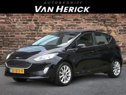 Zwart Gebruikt 2018 Ford Fiesta Titanium Hatchback | € 9.945 (Eerlijke prijs)