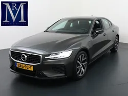 Grijs Gebruikt 2020 Volvo S60 R-Design Sedan | € 31.899 (Eerlijke prijs)