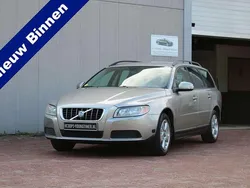 Bruin Gebruikt 2008 Volvo V70 Kinetic Stationwagen | € 7.950 (Iets duurder)