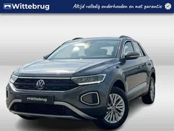 Grijs Gebruikt 2022 VW T-Roc Life SUV | € 27.450 (Goede deal)
