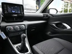 Wit Gebruikt 2022 Toyota Yaris Active Hatchback | € 14.950 (Goede deal)