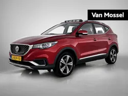 Rood Gebruikt 2020 MG ZS Luxury Sedan | € 14.995 (Eerlijke prijs)