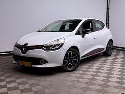 Wit Gebruikt 2013 Renault Clio IV Expression Hatchback | € 6.375 (Eerlijke prijs)