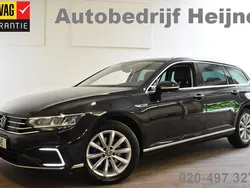 Zwart Gebruikt 2022 VW Passat Business Stationwagen | € 24.745 (Eerlijke prijs)