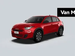 Rood Nieuw 2025 Fiat 600 Urban SUV | € 29.290 (Goede deal)