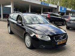 Zwart Gebruikt 2011 Volvo V70 Momentum Stationwagen | € 13.900 (Eerlijke prijs)