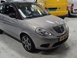 Grijs Gebruikt 2009 Lancia Ypsilon Hatchback | € 3.250 (Eerlijke prijs)