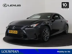 Graphite black metallic (donker zwart metallic) Gebruikt 2017 Lexus RC300h Sport Line Coupé | € 35.450 (Eerlijke prijs)