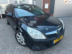 Zwart, metallic lak Gebruikt 2009 Opel Vectra Business Sedan | € 1.999