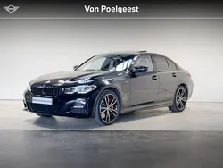 Saphirschwarz metallic (zwart metallic) Gebruikt 2021 BMW 320e Executive Sedan | € 34.995 (Eerlijke prijs)