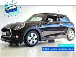 Zwart Gebruikt 2017 Mini Cooper Business Hatchback | € 11.810 (Goede deal)