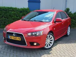 Rood, metallic lak Gebruikt 2009 Mitsubishi Lancer Sportback Intense Hatchback | € 5.450