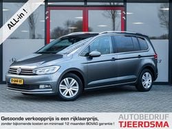 Grijs Gebruikt 2017 VW Touran Highline MPV | € 22.950 (Goede deal)