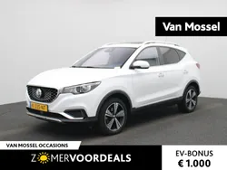 Wit Gebruikt 2021 MG ZS Luxury Sedan | € 16.400 (Eerlijke prijs)