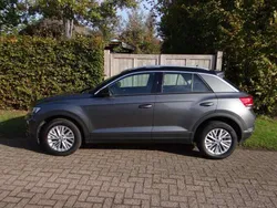 Grijs Gebruikt 2018 VW T-Roc Active SUV | € 17.450 (Iets duurder)