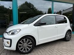 Wit, andere lak Gebruikt 2017 VW up! high up! Hatchback | € 10.900 (Goede deal)
