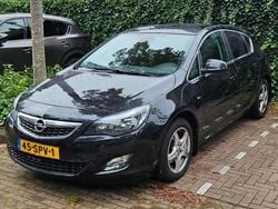 Zwart Gebruikt 2011 Opel Astra Hatchback | € 2.800 (Goede deal)