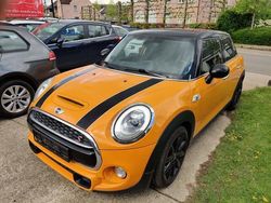 Oranje Gebruikt 2017 Mini Cooper S Hatchback | € 8.950