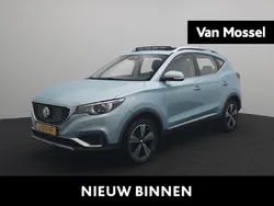 Blauw Gebruikt 2020 MG ZS Luxury Sedan | € 14.900 (Eerlijke prijs)