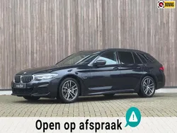 Zwart Gebruikt 2022 BMW 530 Stationwagen | € 37.900 (Eerlijke prijs)