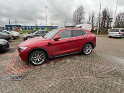 Rood Gebruikt 2019 Alfa Romeo Stelvio SUV | € 35.500 (Eerlijke prijs)