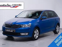 Blauw Gebruikt 2017 Skoda Rapid Joy Hatchback | € 9.766 (Eerlijke prijs)