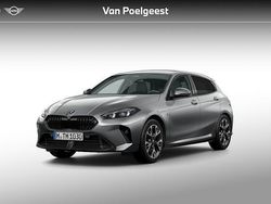 Skyscraper grey metallic (c4w) (grijs metallic) Nieuw 2025 BMW 120 M Sport Hatchback | € 52.049 (Goede deal)