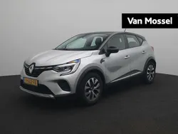 Grijs Gebruikt 2020 Renault Captur Zen SUV | € 16.940 (Eerlijke prijs)