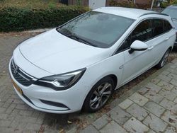 Wit Gebruikt 2016 Opel Astra Innovation Stationwagen | € 4.750