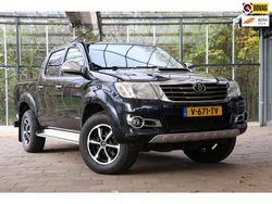 Zwart (metallic) Gebruikt 2015 Toyota HiLux Pickup | € 21.950