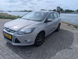 Grijs Gebruikt 2012 Ford Focus Titanium Stationwagen | € 7.000 (Eerlijke prijs)