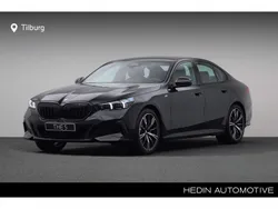 Zwart, metallic lak Gebruikt 2025 BMW 520 M Sport Sedan | € 69.880 (Duur)