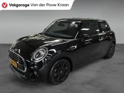 Zwart Gebruikt 2020 Mini Cooper Pepper Hatchback | € 20.840 (Eerlijke prijs)