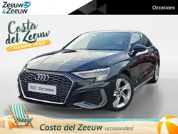 Zwart Gebruikt 2021 Audi A3 S-Line Sedan | € 25.940 (Goede deal)