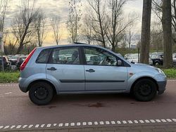 Blauw (metallic) Gebruikt 2006 Ford Fiesta Style Hatchback | € 749 (Goede deal)