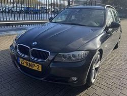 Zwart Gebruikt 2010 BMW 318 Executive Stationwagen | € 5.500 (Super prijs)