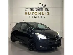 Zwart Gebruikt 2012 Toyota Yaris Hatchback | € 8.190 (Eerlijke prijs)