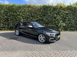 Zwart Gebruikt 2015 BMW 135 Hatchback | € 28.500