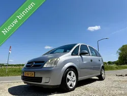 Grijs Gebruikt 2004 Opel Meriva MPV | € 1.295 (Goede deal)