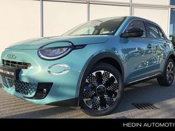 Blauw Nieuw 2025 Fiat 600 La Prima SUV | € 36.340