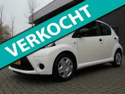 Wit Gebruikt 2014 Toyota Aygo Hatchback | € 5.950 (Super prijs)