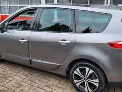 Grijs Gebruikt 2012 Renault Grand Scénic III Bose Edition MPV | € 4.750 (Eerlijke prijs)