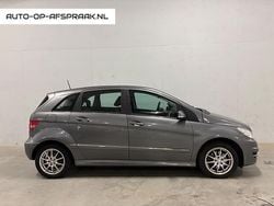 Grijs Gebruikt 2010 Mercedes B200 MPV | € 7.999 (Iets duurder)
