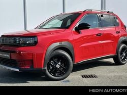 Rood Nieuw 2025 Fiat Grande Panda Icon SUV | € 24.995 (Goede deal)