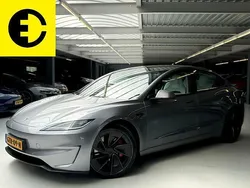 Grijs, metallic lak Gebruikt 2024 Tesla Model 3 Performance Sedan | € 52.950