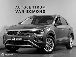 Grijs Gebruikt 2024 VW T-Roc Business SUV | € 30.999 (Eerlijke prijs)