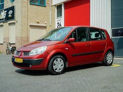 Rood Gebruikt 2006 Renault Scénic II Business MPV | € 1.295 (Goede deal)