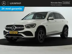 Wit Gebruikt 2021 Mercedes GLC300e AMG SUV | € 42.945 (Eerlijke prijs)