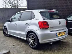 Grijs Gebruikt 2010 VW Polo Highline Hatchback | € 3.950 (Goede deal)